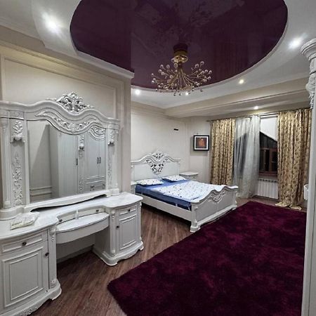 A Stylish Apartment In The Heart Of Tashkent! Exterior foto